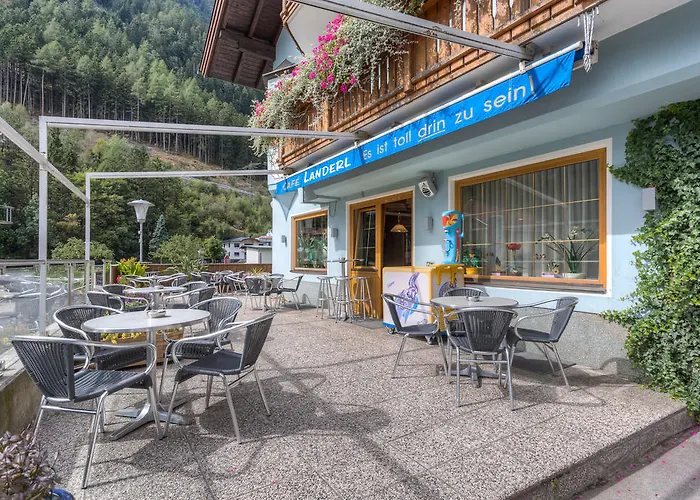Gasthuis Monika Landerl Cafe Landerl 3*